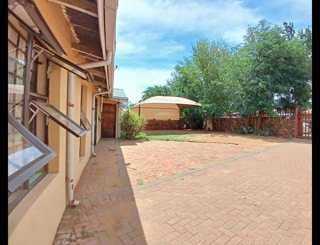 2 BEDROOM HOUSE FOR SALE IN SASOLBURG EXT 1